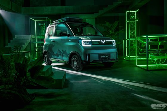 Wuling Hongguang GAMEBOY Mini Araba Ev 200-300KM 3 Kapı 4 Koltuk