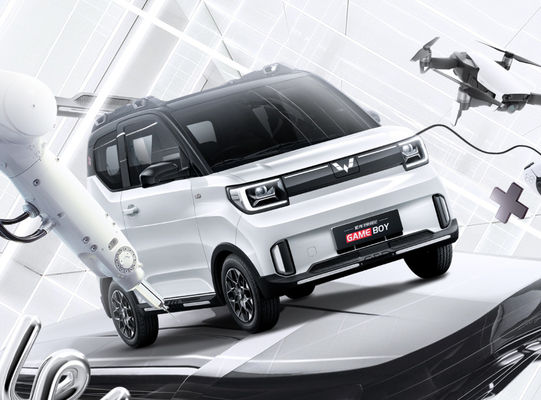 120-170KM Mini EV Arabalar Wuling Ev Araba 3 Kapı 4 Koltuk Kompakt Boyut