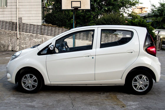 Changan Benben Mini EV Arabaları 2019 Resmi Standart 210-301km 5 Kapı 5 Koltuk