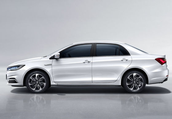 4 Kapı 5 Koltuk BYD EV Cars Byd Qin Ev 400-450KM Rahat Sürüş