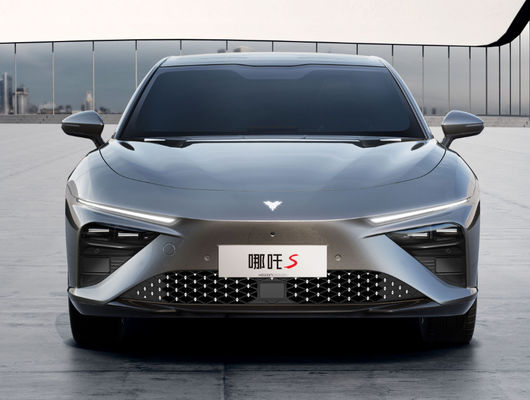 650-715KM Nezha Automobile Nezha S Orta Büyük Elektrikli Araç