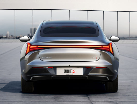 650-715KM Nezha Automobile Nezha S Orta Büyük Elektrikli Araç