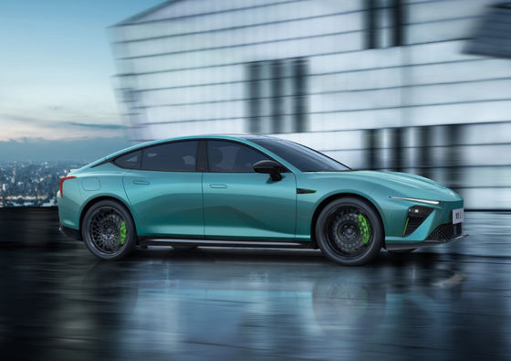 650-715KM Nezha Automobile Nezha S Orta Büyük Elektrikli Araç