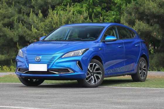 405KM Changan Eado ET Saf Elektrikli Kompakt Sedan Araba Rahat Kabin