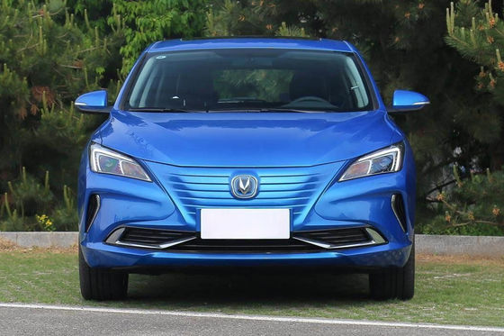 405KM Changan Eado ET Saf Elektrikli Kompakt Sedan Araba Rahat Kabin