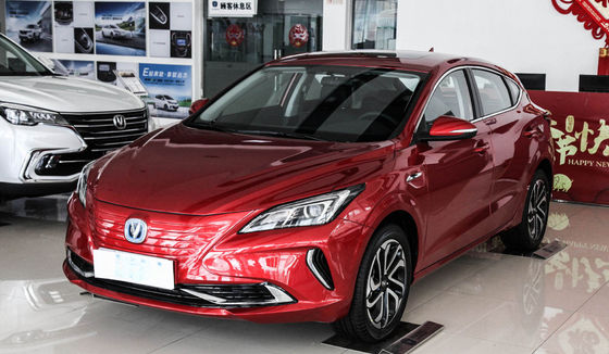 405KM Changan Eado ET Saf Elektrikli Kompakt Sedan Araba Rahat Kabin