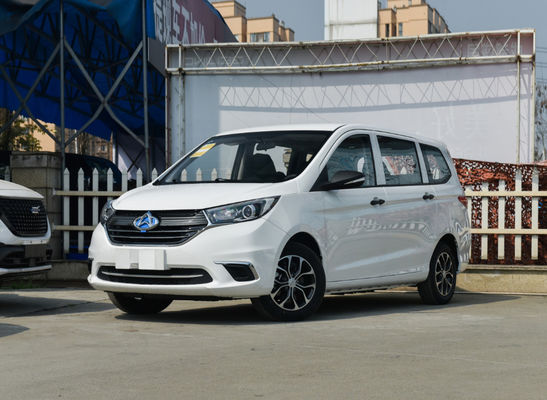 Pürüzsüz Sürüş MPV Elektrikli Araba 402KM Changan Auchan A600ev 5 Koltuk
