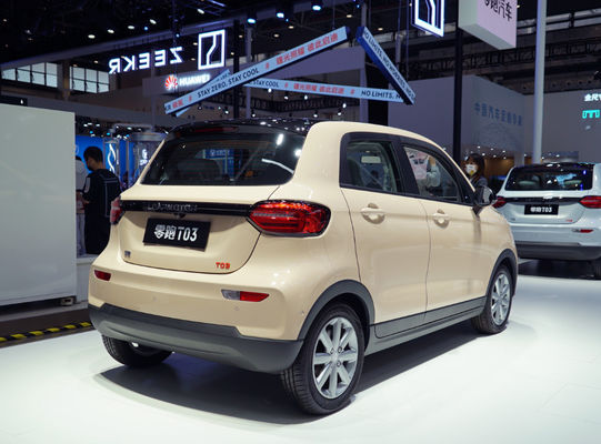 5 Kapı 4 Koltuk Sıçrama Motoru T03 Mini Araba 403KM 0.6H Hızlı Şarj