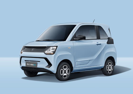 25 Kw Fengguang Mini Ev 120-220KM Mini Araba Boyutu 3 Kapı 4 koltuk