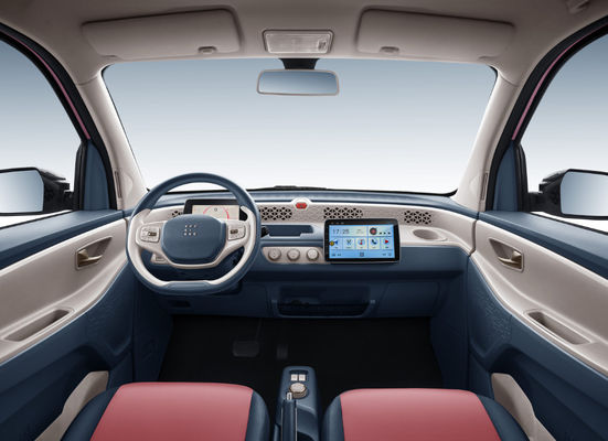 3 Kapı 4 Koltuk Dongfeng Motorlu Elektrikli Araç Fengguang Mini Ev 120KM-220KM