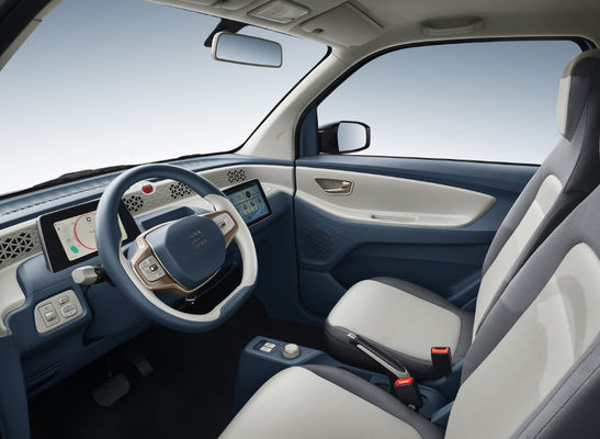 3 Kapı 4 Koltuk Dongfeng Motorlu Elektrikli Araç Fengguang Mini Ev 120KM-220KM