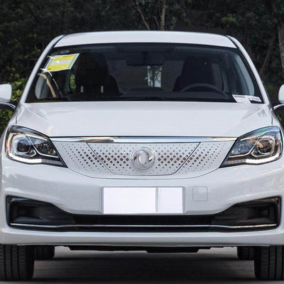 400KM Dongfeng Fengshen E70 Saf Elektrikli Kompakt Araba 4 Kapı 5 Koltuk