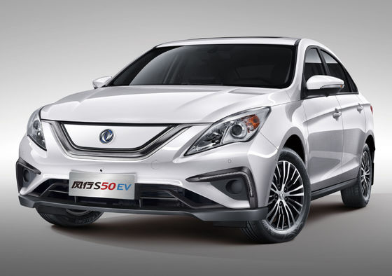 Fengxing S50 Dongfeng Motorlu Elektrikli Araç 415KM Kompakt 4 Kapı 5 Koltuk