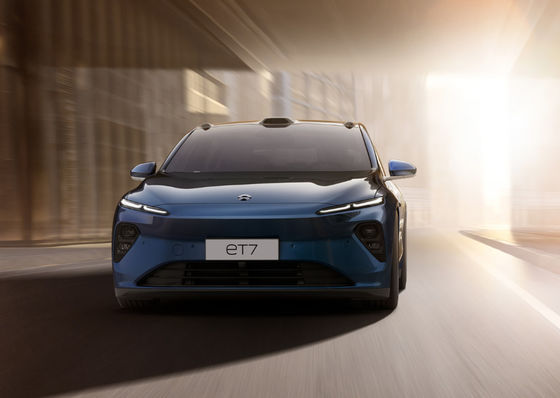 450-580KM NIO ET7 Elektrikli Araba Orta Büyük Suv Üçlü Lityum Pil