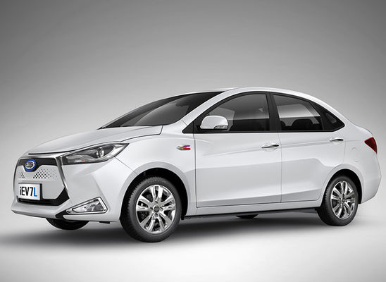 4 Kapı 5 Koltuk JAC Elektrikli Araba 320KM JAC IEV7L Küçük Ev Arabası