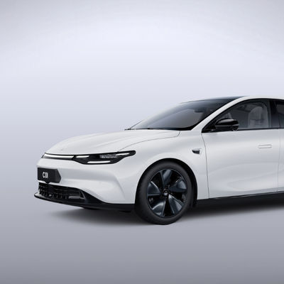 Leap Motor C01 Saf Elektrikli Arabalar Orta Büyük 525-717KM 4 Kapı 5 Koltuk