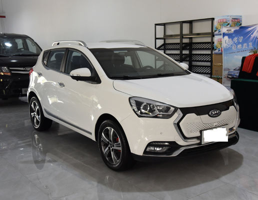 IEV7S JAC Motorları Elektrikli Araçlar JAC Ev Araba 402KM 5 Kapı 5 Koltuk