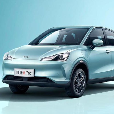 301-401KM Nezha Automobile NETA V Pro Hozon 5 Kapı 5 Koltuk