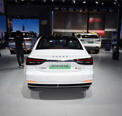 0.5H Hızlı Şarj SAIC Motorlu Elektrikli Araba Roewe I6 MAX EV 502-605KM