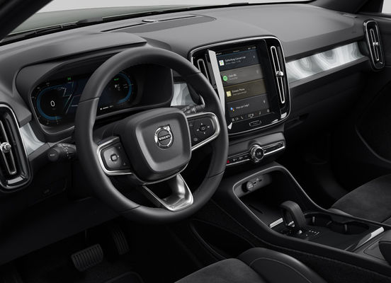 Volvo XC40 Yeni Kompakt SUV 2023 Otomatik 500KM - 530KM Tamamen Elektrikli 5 Kapı 5-6 Koltuk 0,67H Hızlı Şarj