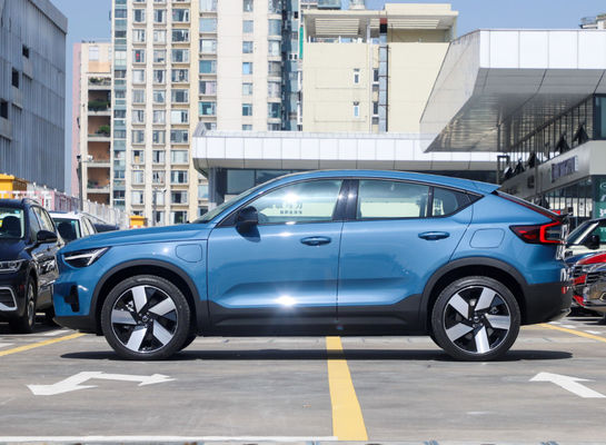 Volvo C40 Elektrikli Kompakt Suv 420KM 5 Kapı 5 Koltuk 0,67H Hızlı Şarj