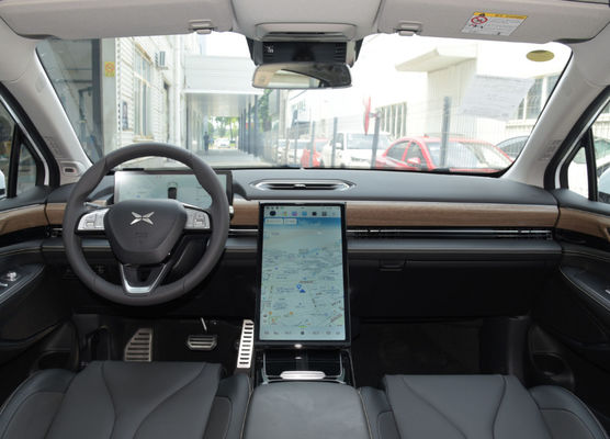 XiaoPeng P5 2022 450-550KM Kompakt Elektrikli Arabalar 4 Kapı 5 Koltuk