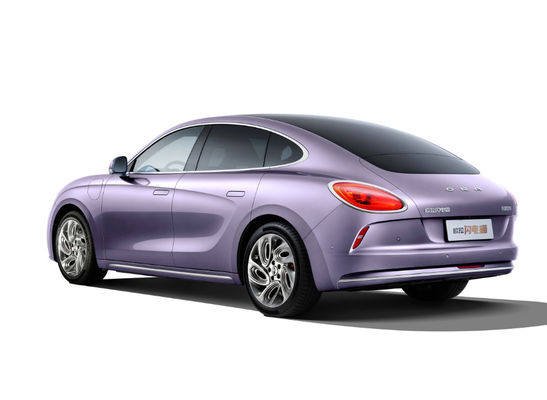 4 Kapı 5 Koltuk ORA Lightning Cat 555-705KM Otomatik Saf Elektrikli Araç