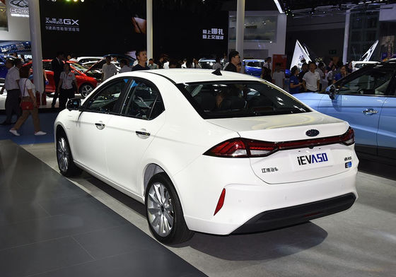 JAC IEVA50 Jianghuai 2020-2021 Oto Elektrikli Araç 350-402KM 4 Kapı 5 Koltuk