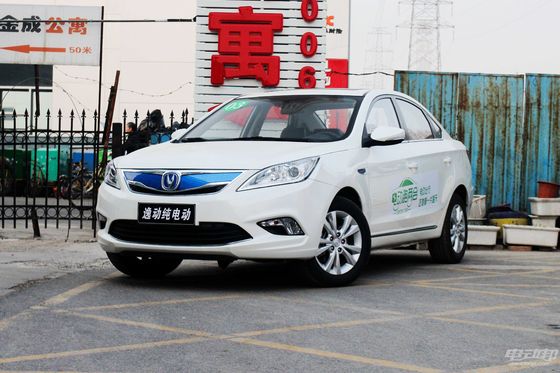 Changan Eado EV460 Sedan Elektrikli Araba 2022 Resmi Standart 365-405KM