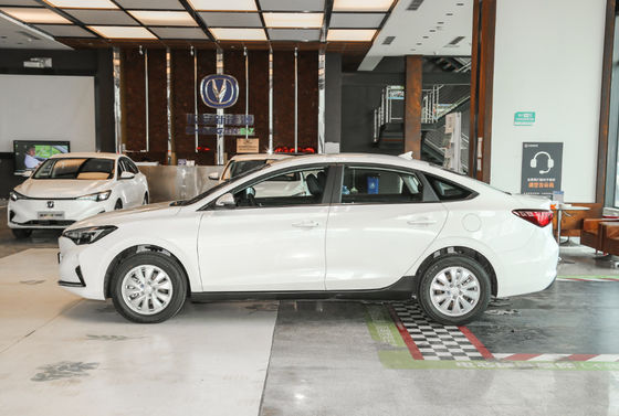 Changan Eado EV460 Sedan Elektrikli Araba 2022 Resmi Standart 365-405KM