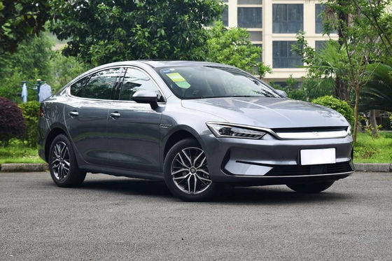 400-600KM Kompakt Byd Qin Plus Ev 4 Kapı 5 Koltuk Yüksek Performans